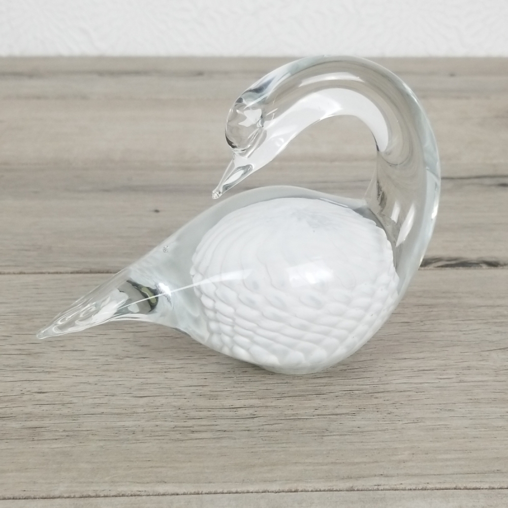 Vintage FM Konstglas Ronneby Crystal Swan Figurine